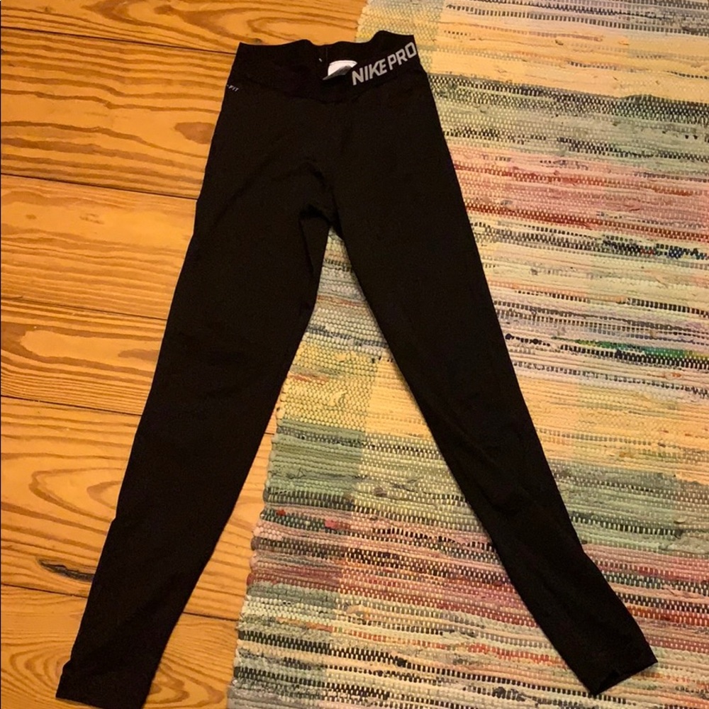 Nike Pro black leggings S